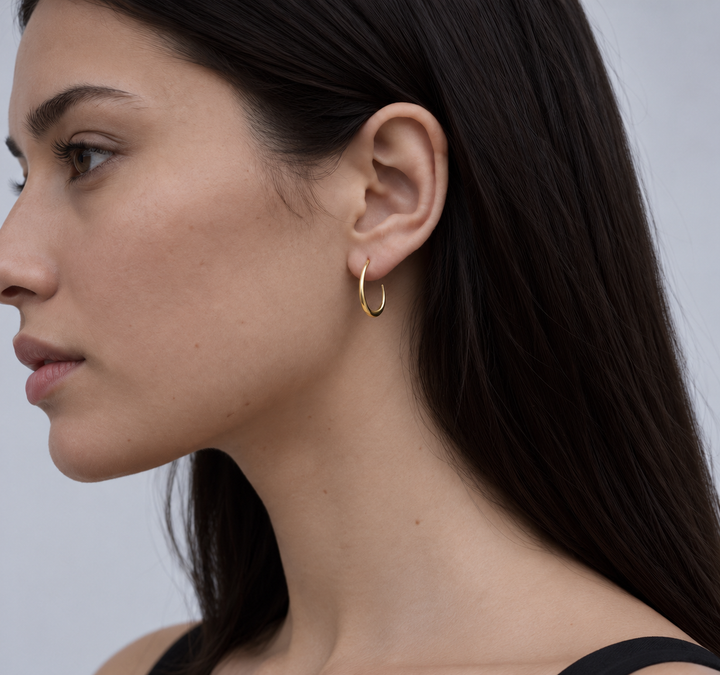 Essential Curve Gold-Plated Hoops