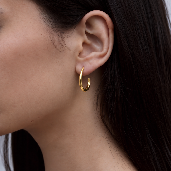 Essential Curve Gold-Plated Hoops