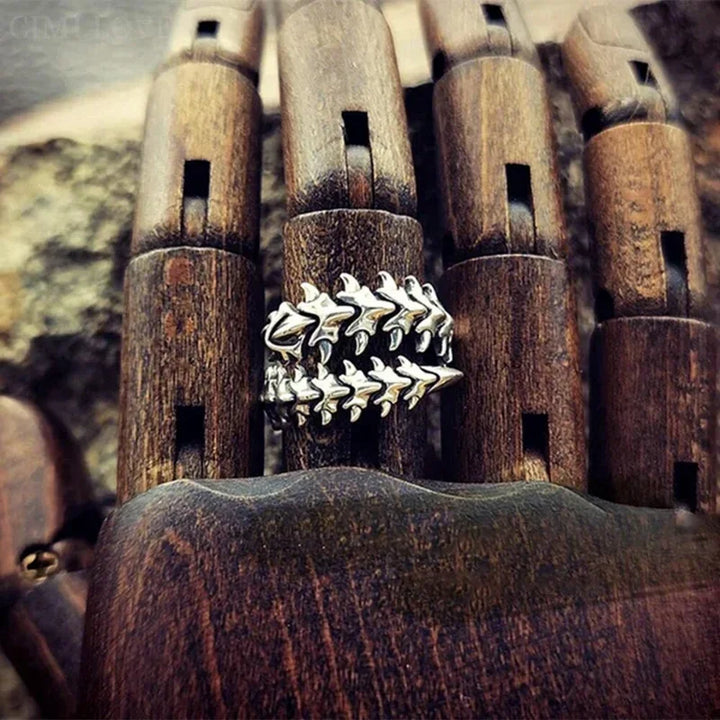 Iron Vein Spine Ring