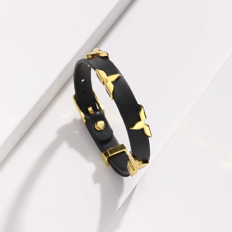 Hidden Edge Leather Bracelet