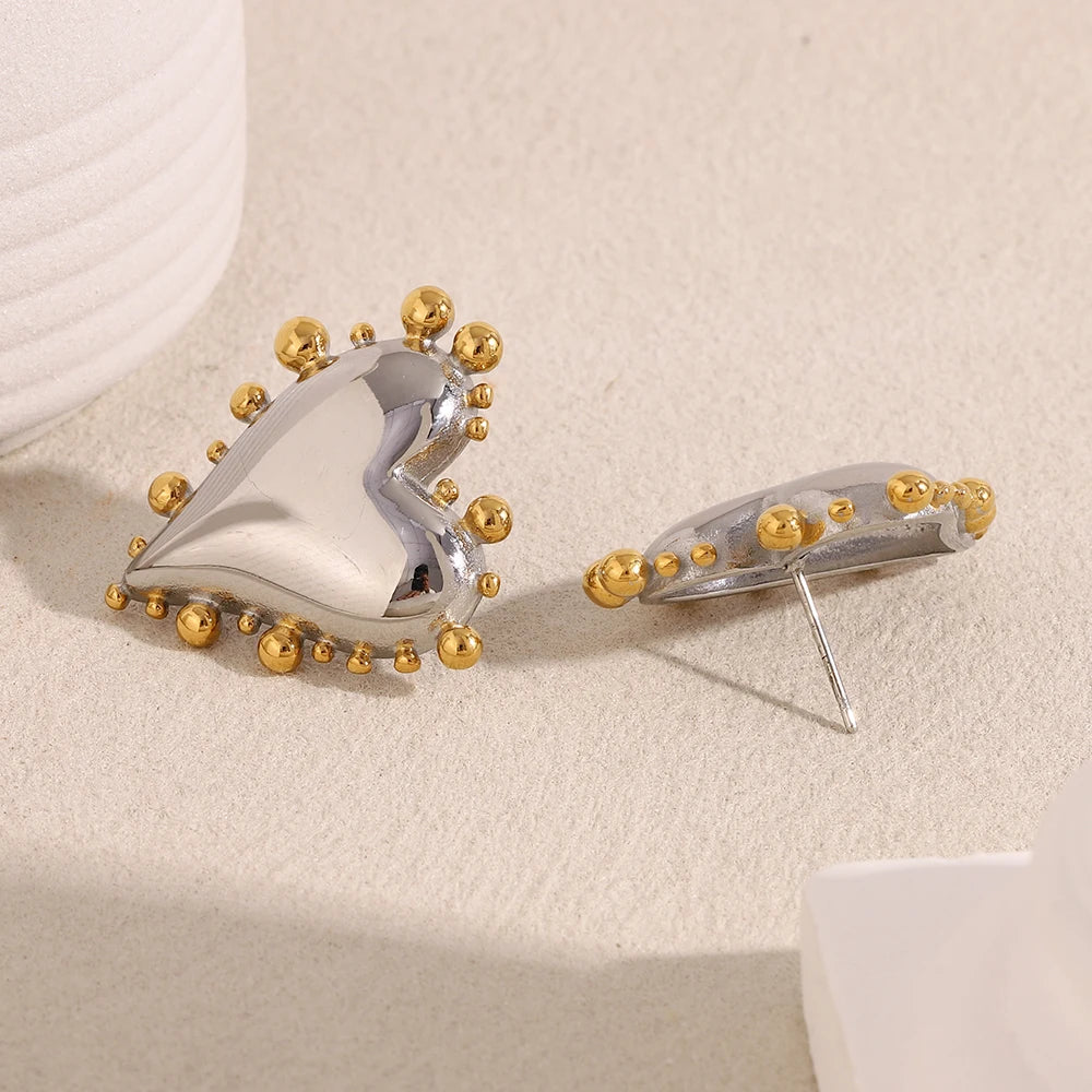 Hera Quinn Love Earrings