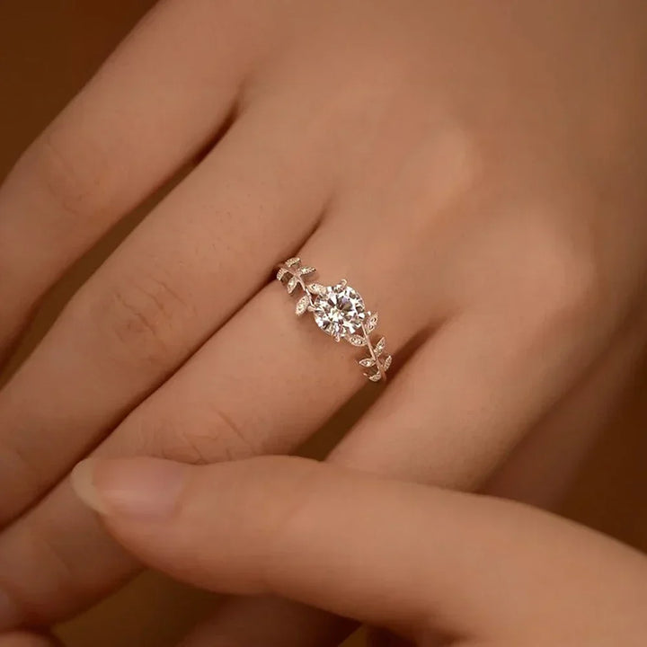 Aveline Rue Moissanite Ring
