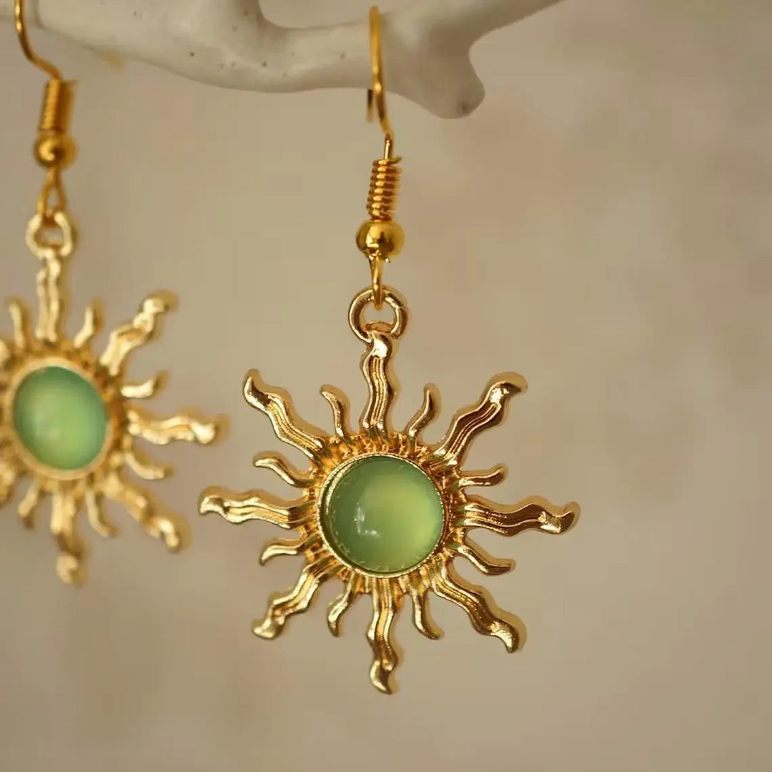 Sol Relica Earrings & Necklace Set