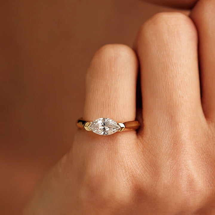 Súltana Diamond Silver Ring