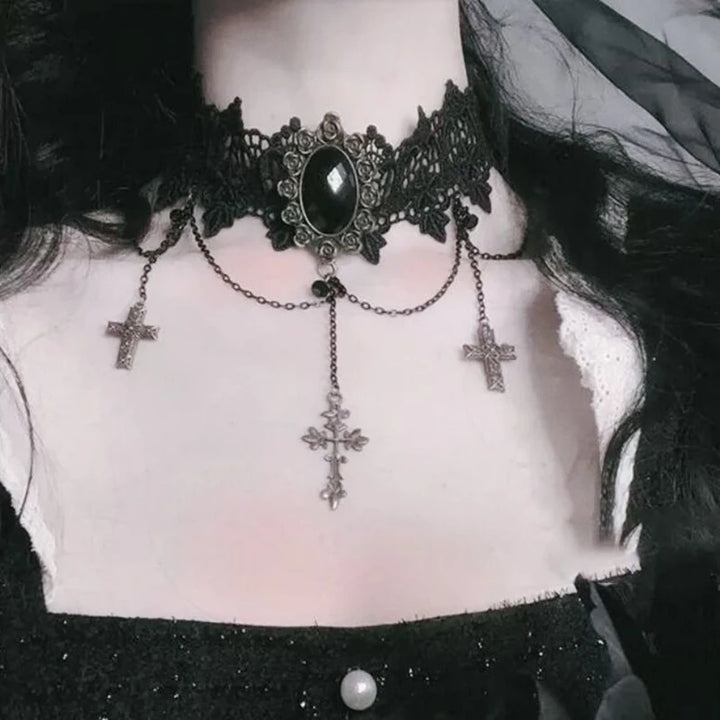 Mortia Dentelle Gothic Chocker