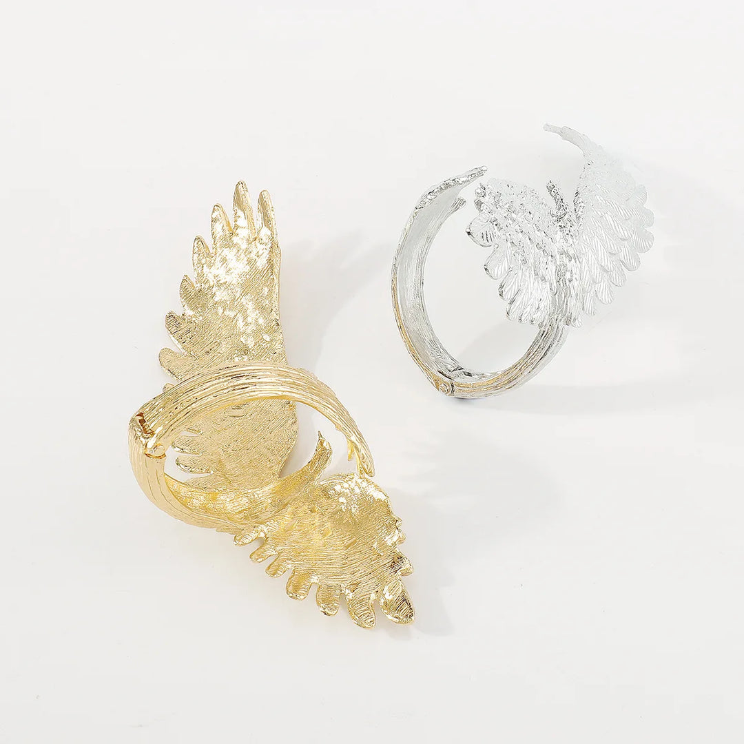 Aviella Arc Bracelet