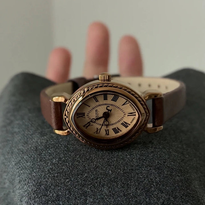 Alice's Clockwork Timepiece