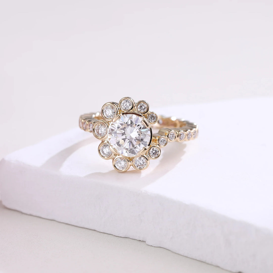 Centria Diamond Solid Gold Ring