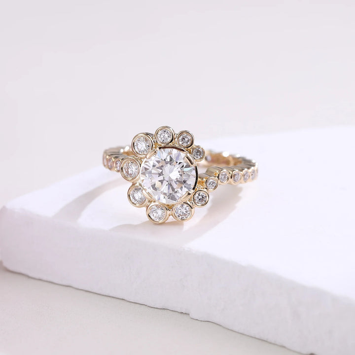 Centria Diamond Solid Gold Ring