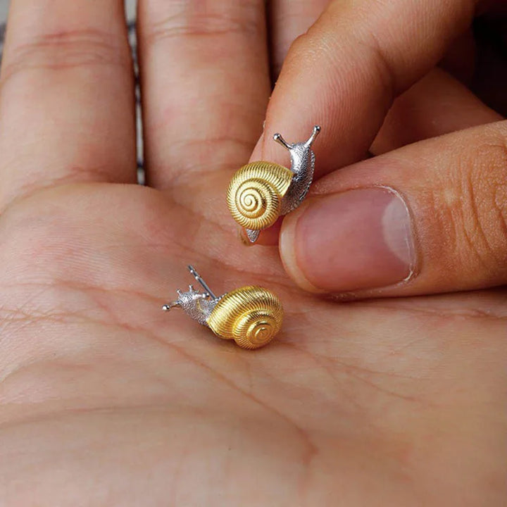 On-The-Go Snail Studs