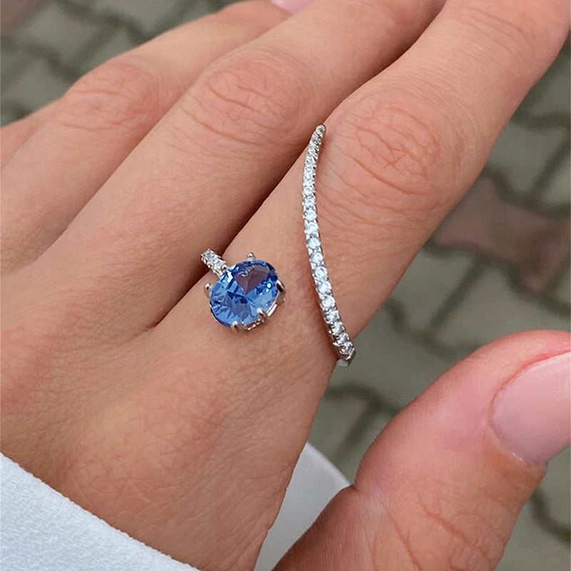 Talia Fae Curve Ring