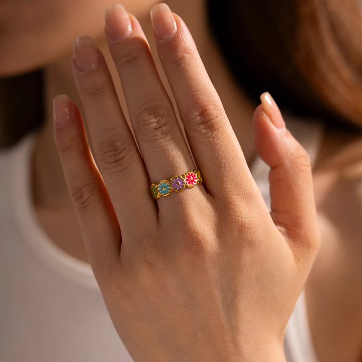 Elenya Daisy Waterproof Ring