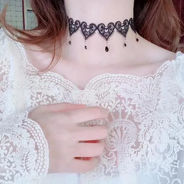 Mortia Dentelle Gothic Chocker