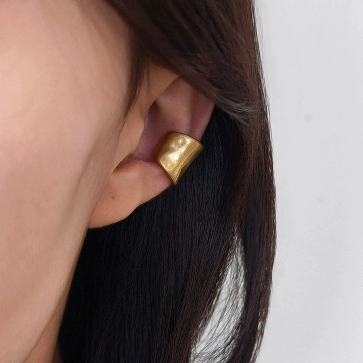 Mhysa Arc Earrings