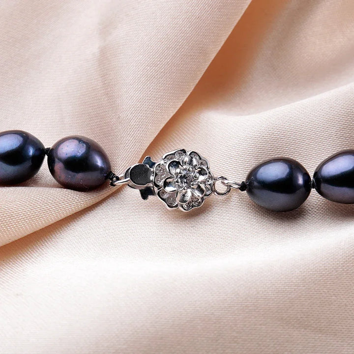 Midnight Tide Pearl Choker