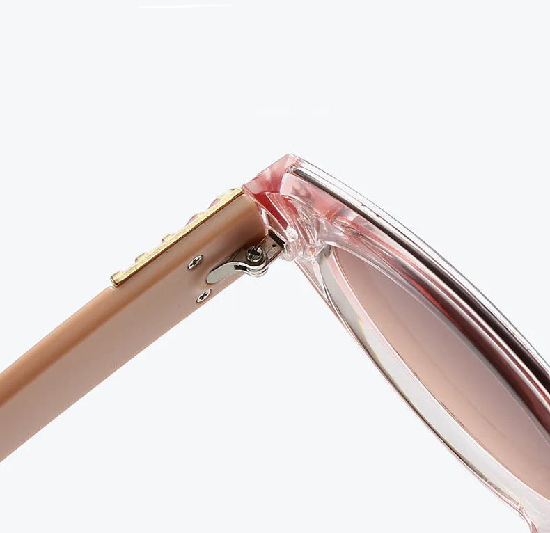 Iselle Vanté Tinted Sunglasses