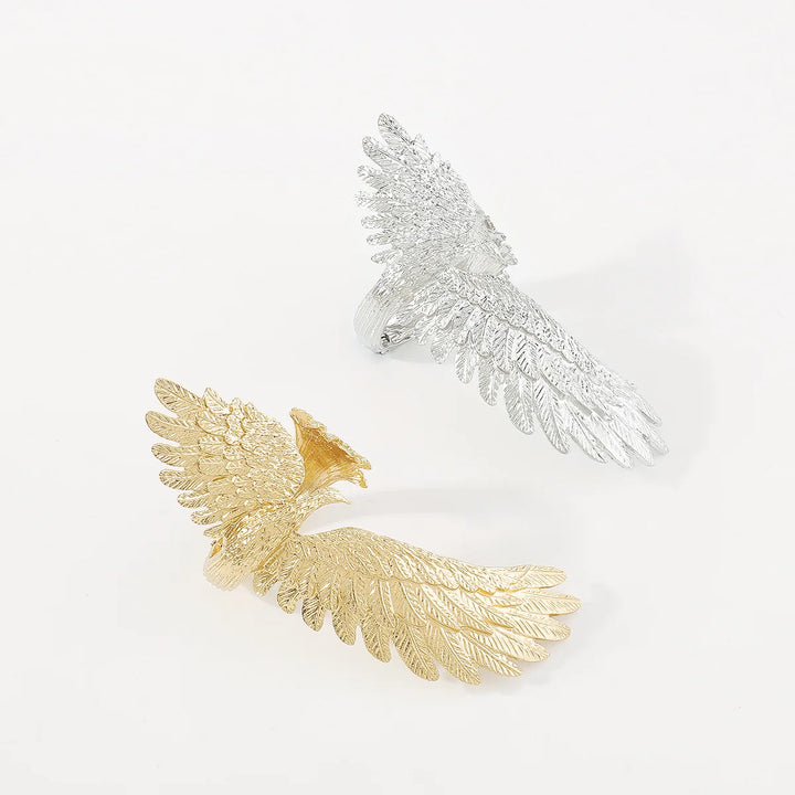 Aviella Arc Bracelet