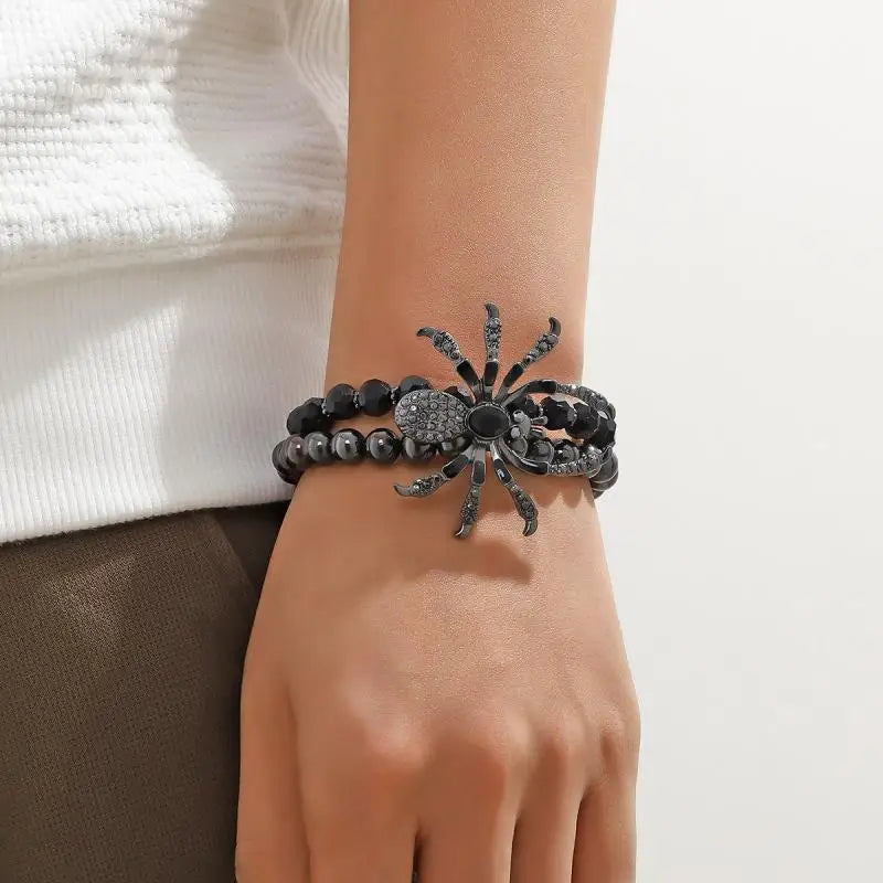 Widow’s Grasp Pavé Bracelet