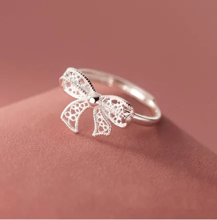 Sweetie Tie Silver Ring