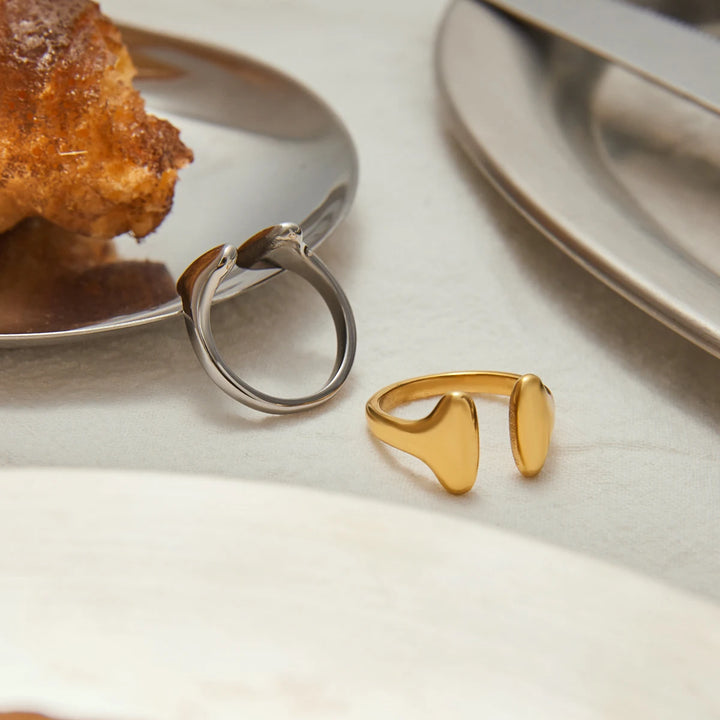 Molten Pause Minimalist Ring