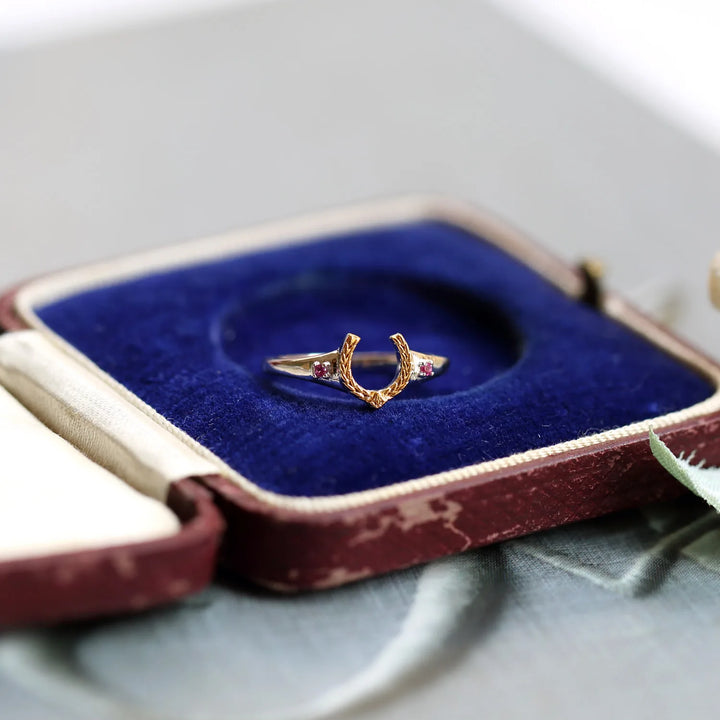 Équilina Gallery Silver Ring