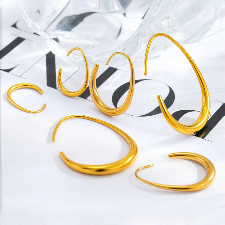 Essential Curve Gold-Plated Hoops