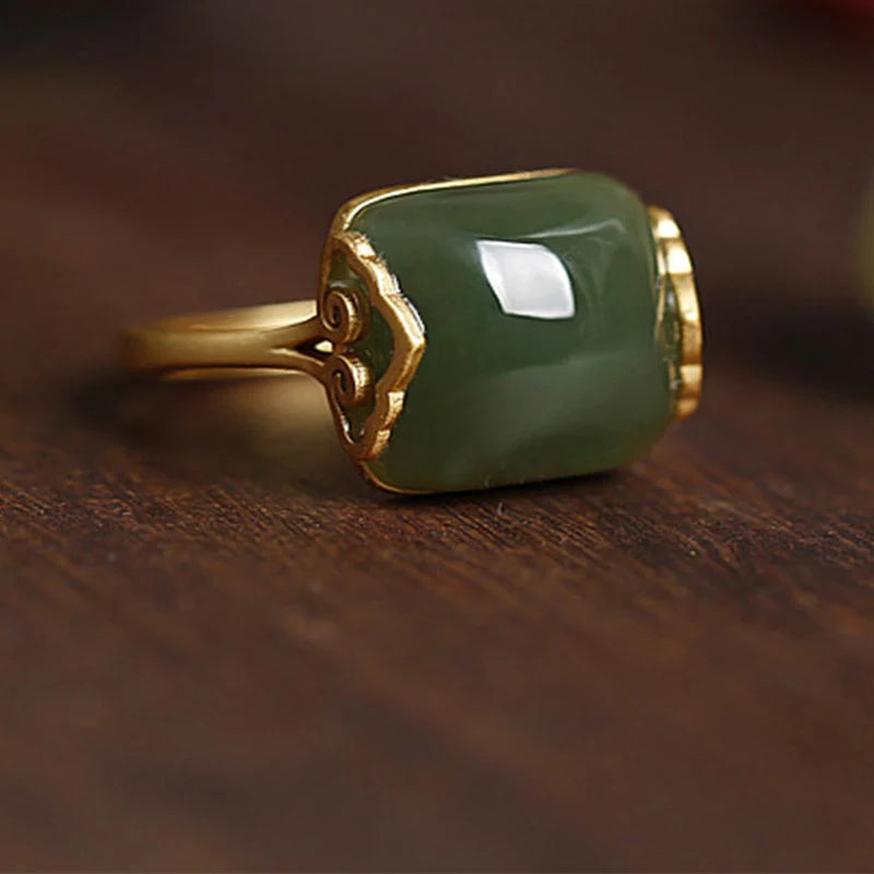 Evergreen Poise Silver Ring