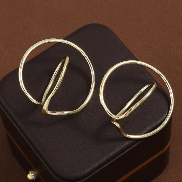 Lustrous Warp Earrings