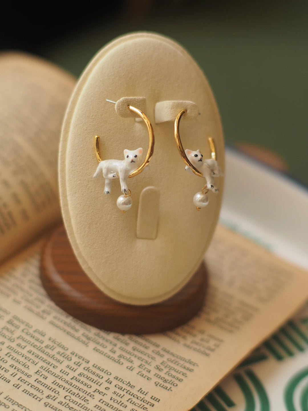 Artist’s Cat Hoop & Pendant