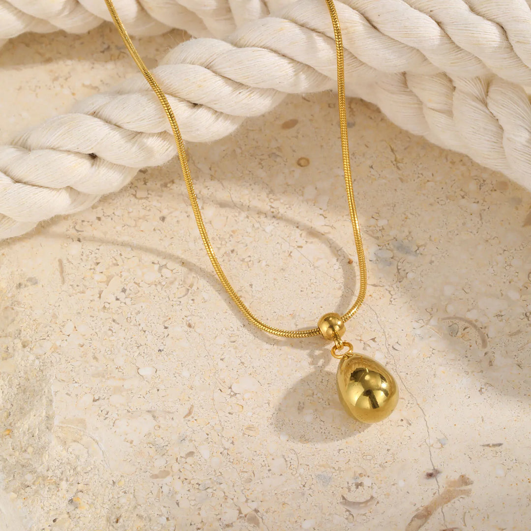 Orrin Teardrop Necklace