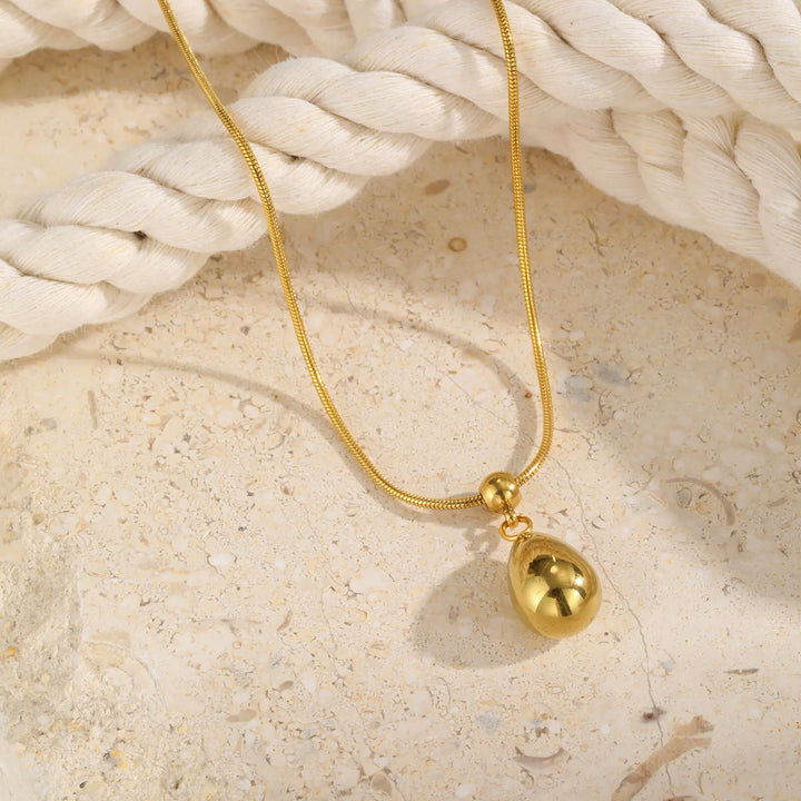 Orrin Teardrop Necklace