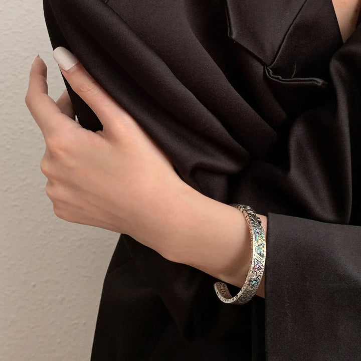 Shiloh Groove Grafitti Cuff