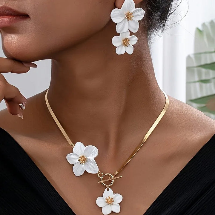 Nyomi Plum Bloom Set