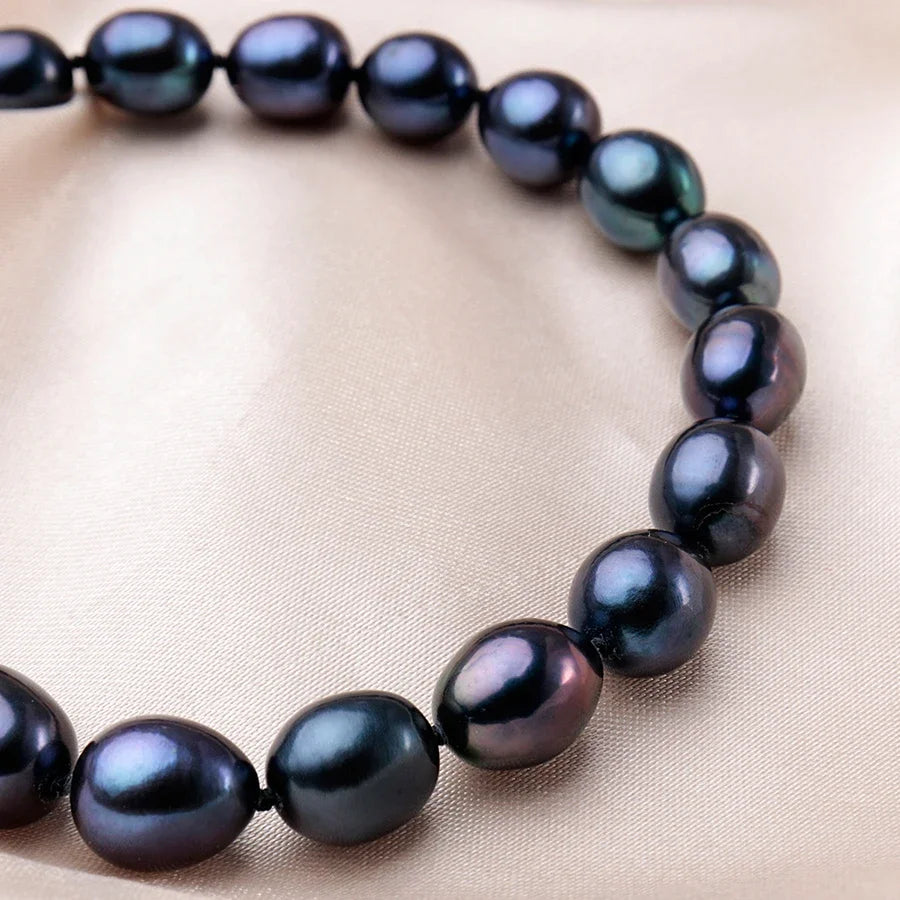 Midnight Tide Pearl Choker