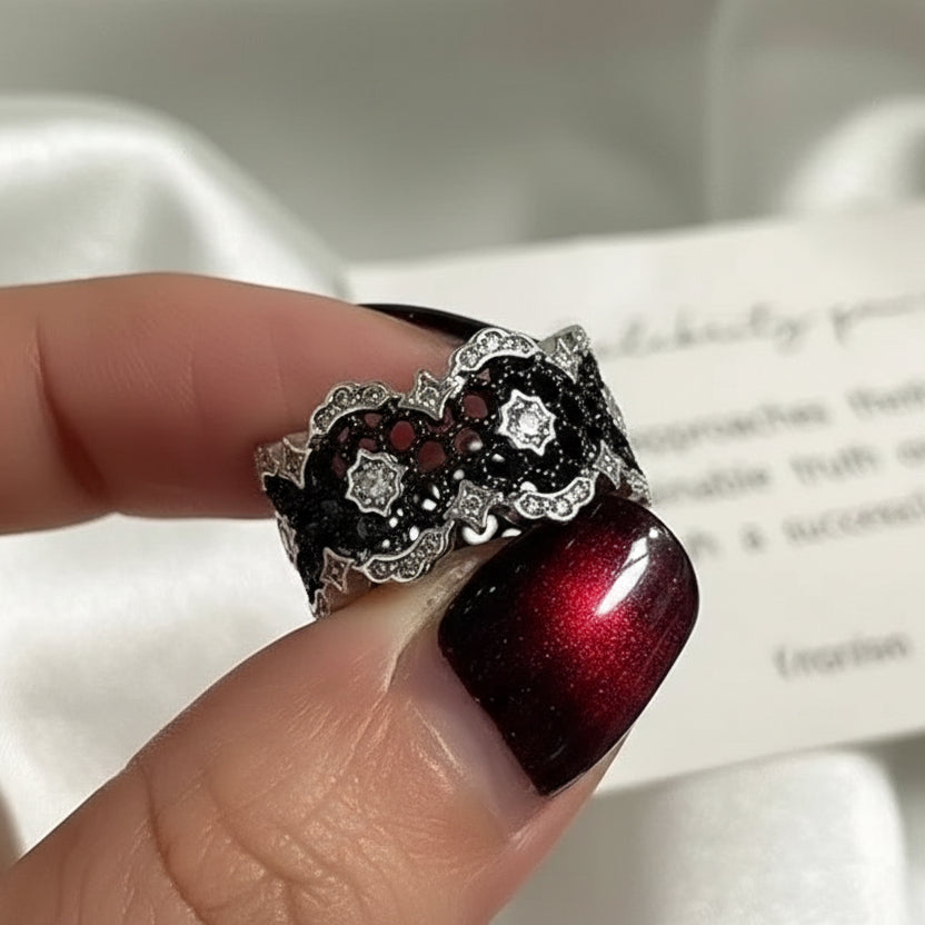 Lénore Sterling Silver Ring