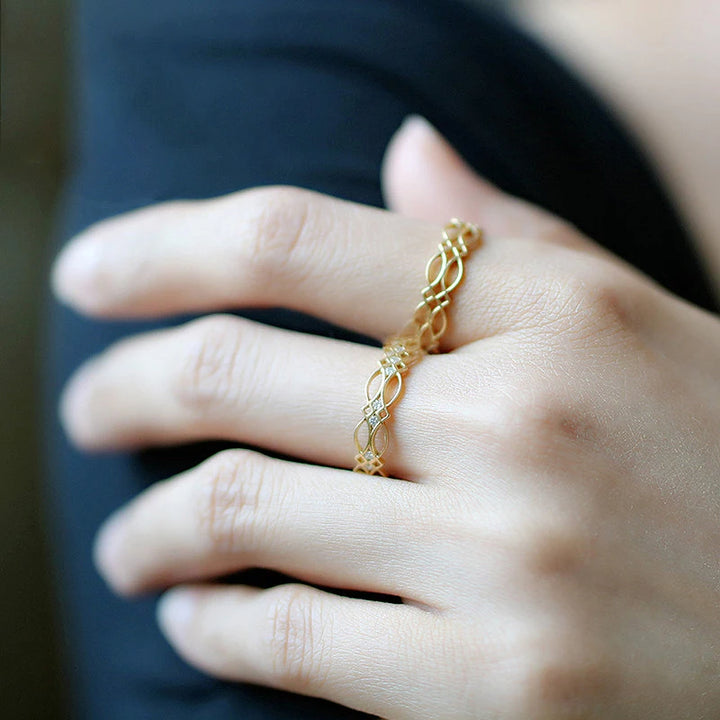 Daphne Oro Cage Ring