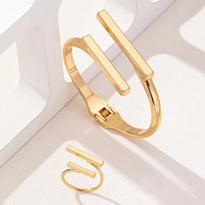 Petra Line Set