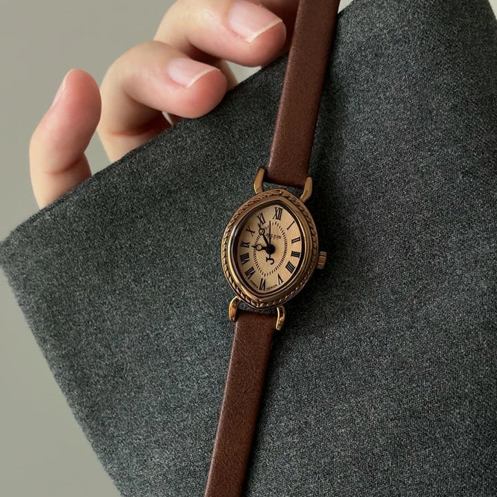 Alice's Clockwork Timepiece