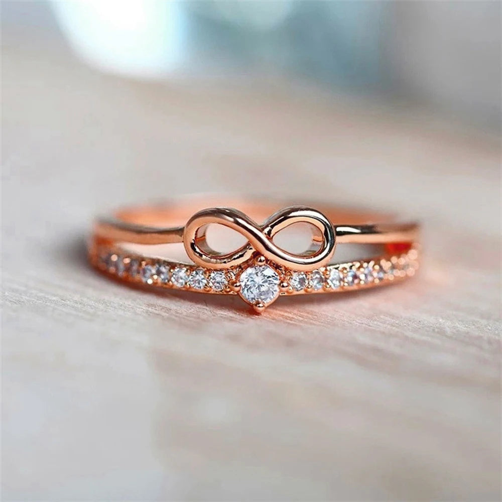 Fleur Kiss Eternity Ring