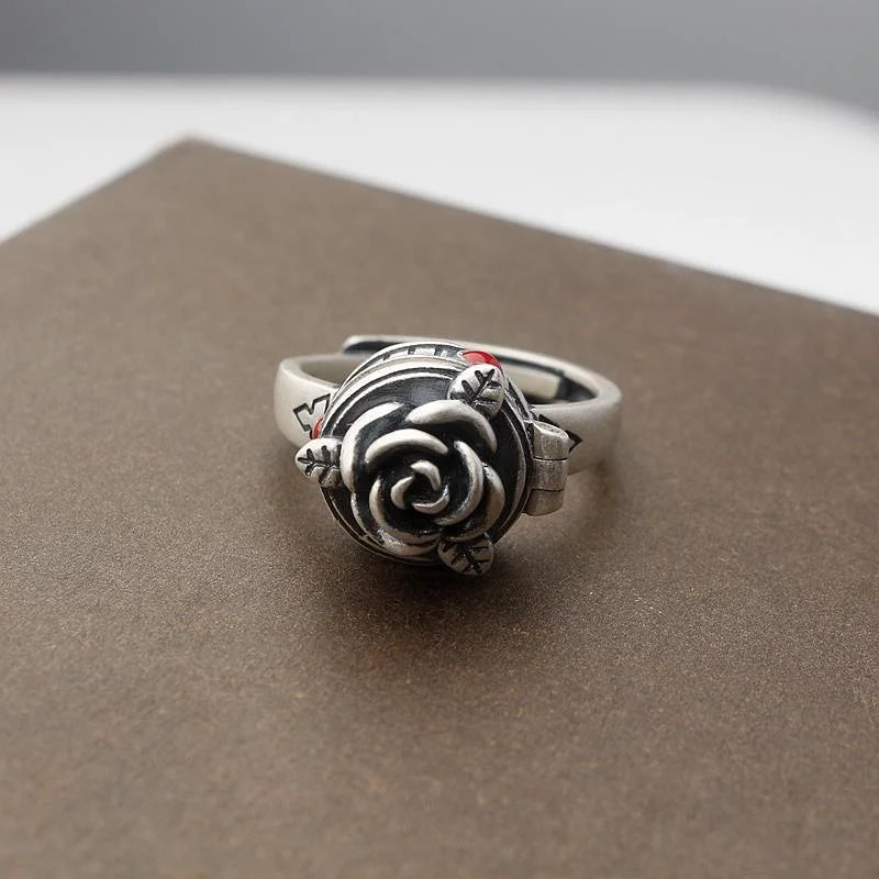 Duskmoor Hollow Rose Ring