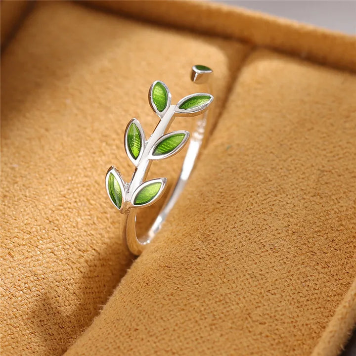 Iris | Sterling Silver Ring