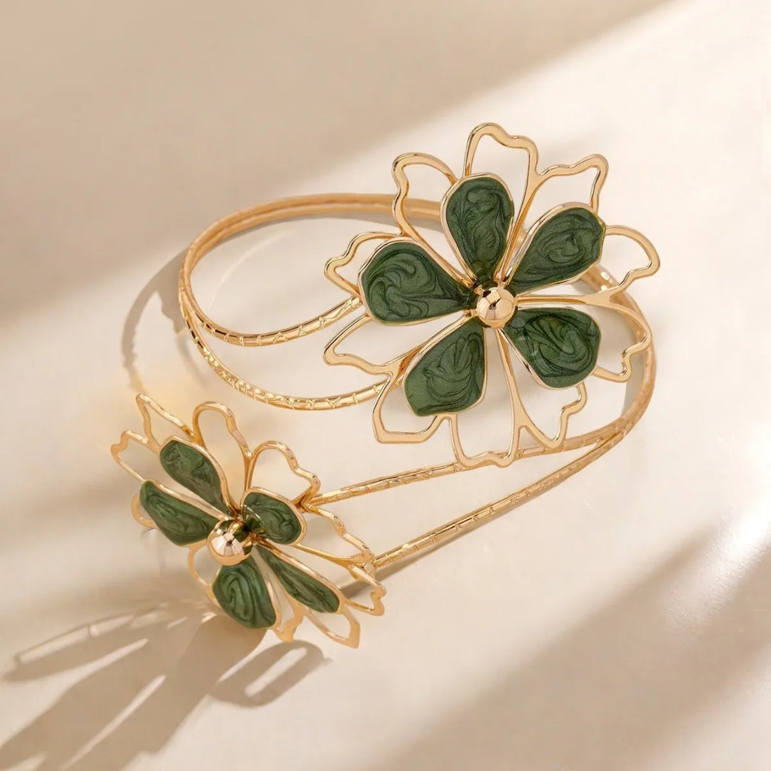 Renée Rose Armlet