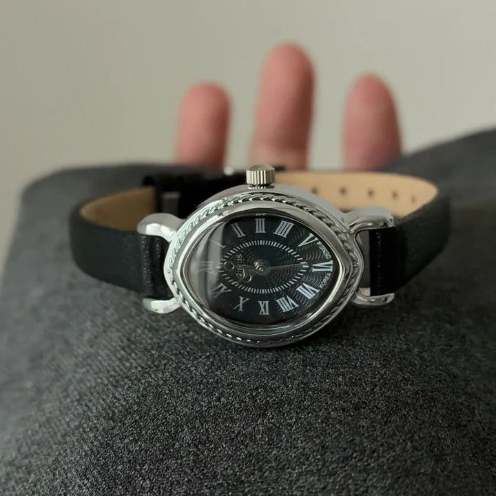 Alice's Clockwork Timepiece