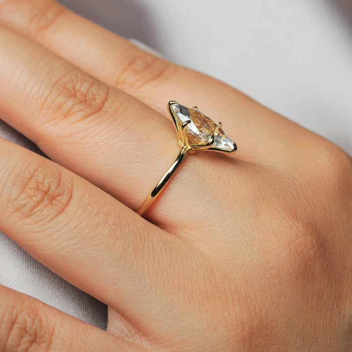 Ascendia Solitaire Pure Silver Ring