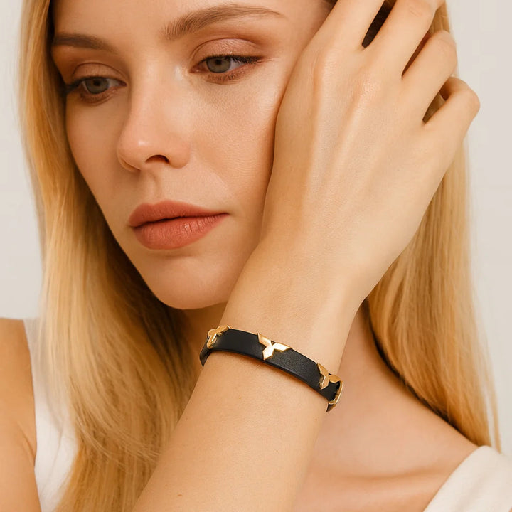 Hidden Edge Leather Bracelet