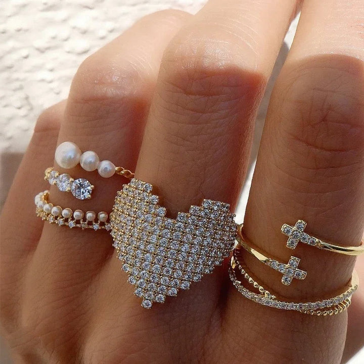 Lattice Pavé Heart Ring