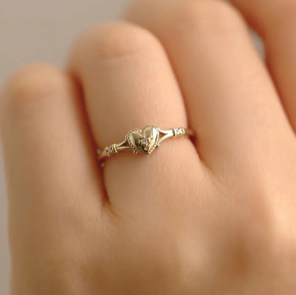 Ismirra Valor Heart Ring