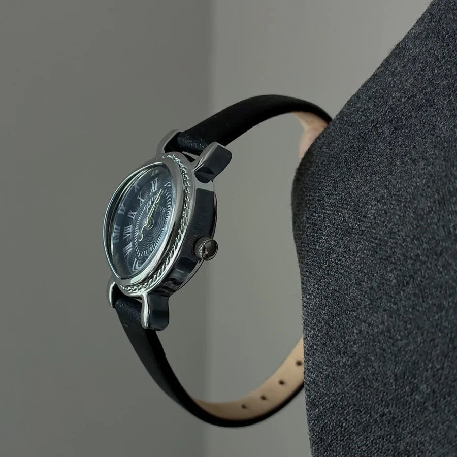 Alice's Clockwork Timepiece