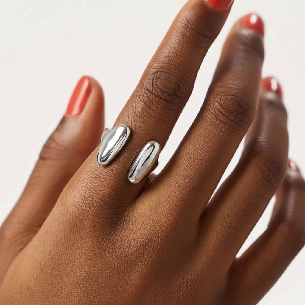 Molten Pause Minimalist Ring