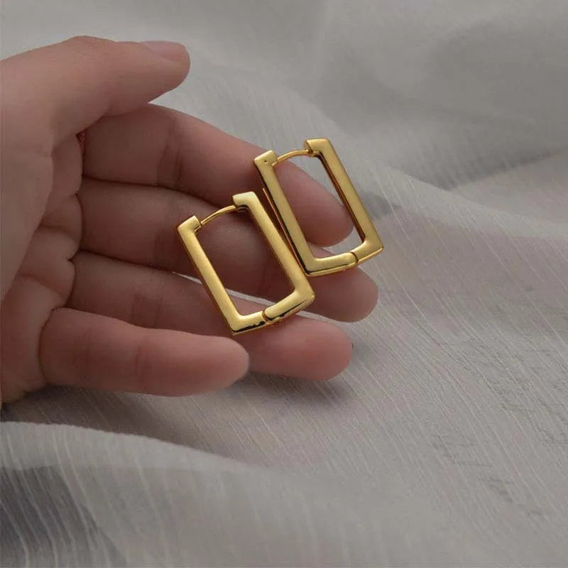 Outline Hoops